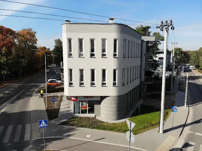 Kwadrat Nieruchomości